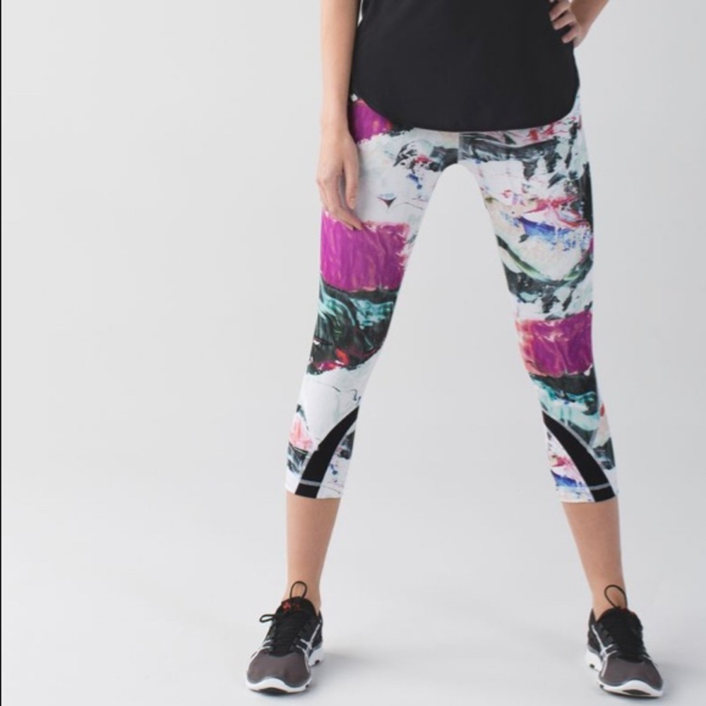 Lululemon Run: Inspire Crop II Leggings Size 4 - Picture 2 of 8